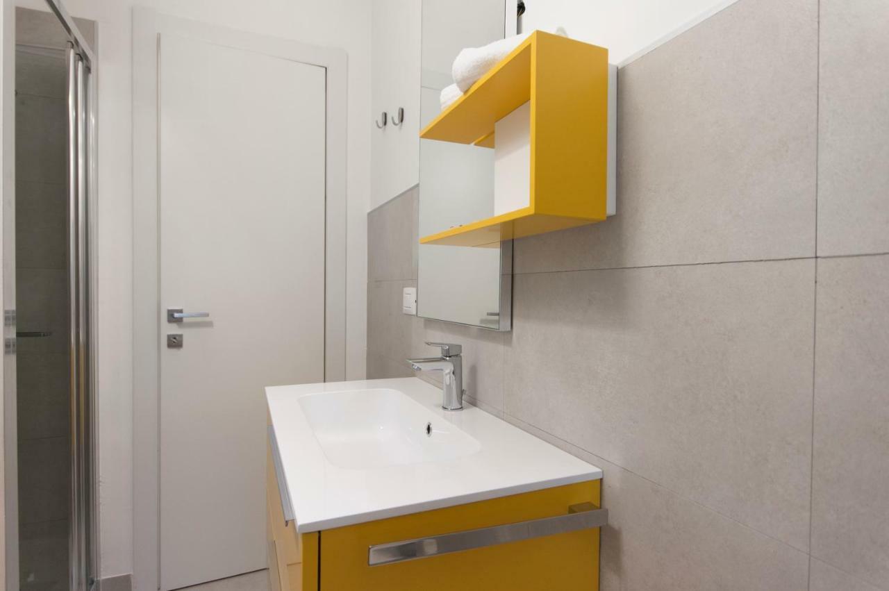 Appartamento Beautiful Flat in Milano Center Esterno foto
